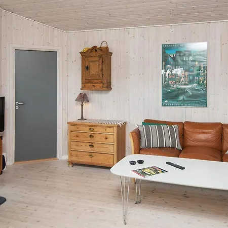 8 Person In Glesborg-by Traum * Glesborg