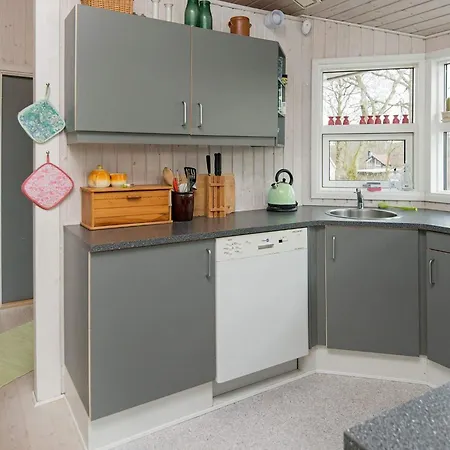 8 Person In Glesborg-by Traum * Glesborg